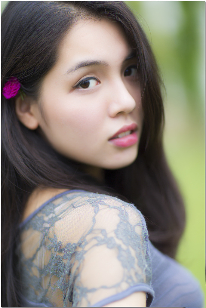 公交车被多人伦h